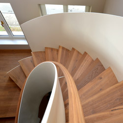 Modern folded stairs in a private home in Wiesbaden | Staircase systems | MetallArt Treppen