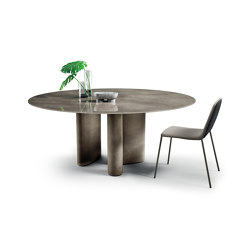 Hoa Table - 2370X | Dining tables | LAGO