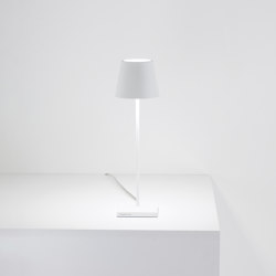 Poldina 230V table lamp | Lámparas de sobremesa | Zafferano