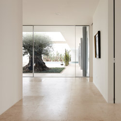 Frameless sliding windows with bullet resistance | Patio doors | swissFineLine