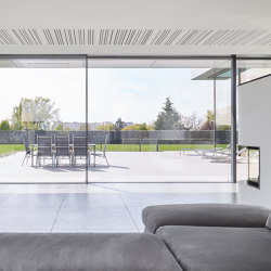 Frameless sliding windows | Patio doors | swissFineLine