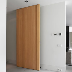 System M | Wooden Pivot Door | Hinged door fittings | FritsJurgens